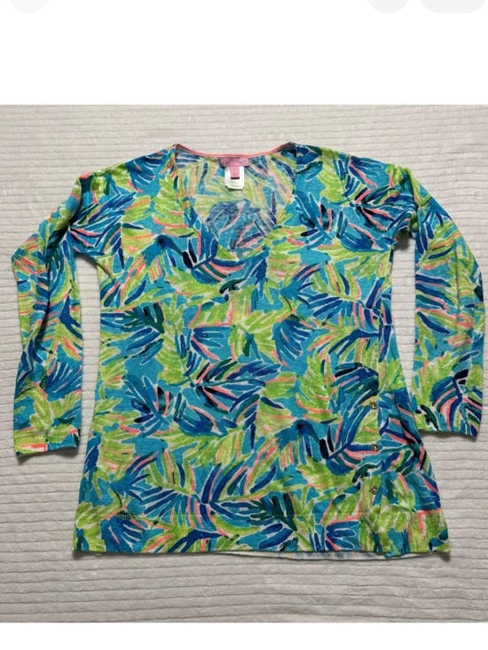 Lilly Pulitzer Tops - Lilly Pulitzer Blue Green Pink Tropical Leaf V-Neck Long Sleeve Top